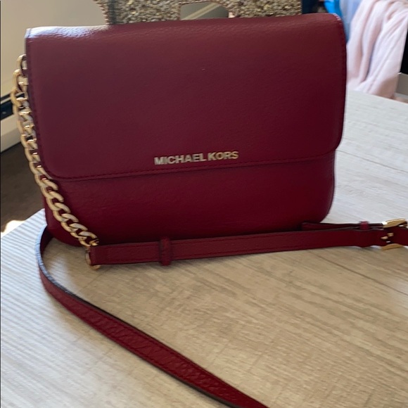 MK Red Bag And Wallet - Picture 3 of 16